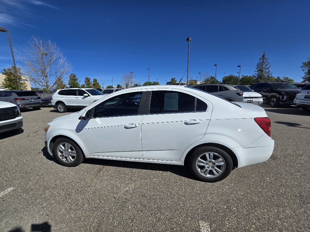 Used 2014 Chevrolet Sonic LT FWD image 13