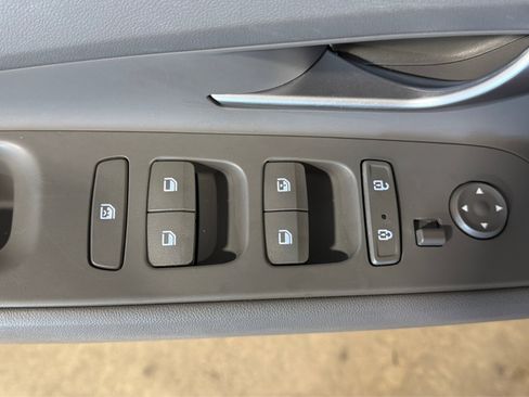 Used 2023 Hyundai Elantra SEL w/ Convenience Package FWD image 16