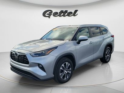 Used 2023 Toyota Highlander XLE