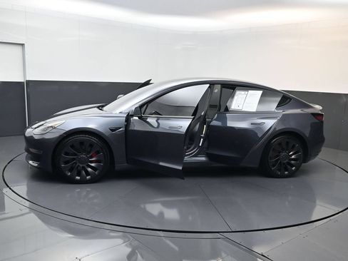 Used 2022 Tesla Model 3 Performance AWD/4WD image 33
