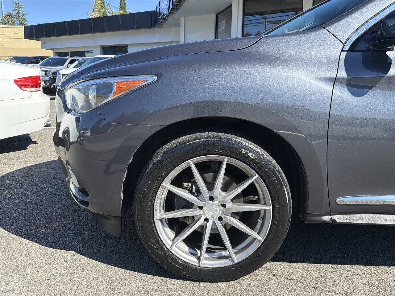 Used 2013 INFINITI JX35 AWD image 13