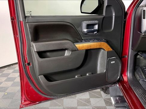 Used 2017 Chevrolet Silverado 1500 LTZ w/ LTZ Plus Package image 23