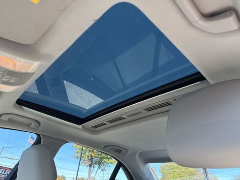 Used 2010 Mercedes-Benz C 300 C 300 Sport Sedan 4D image 8