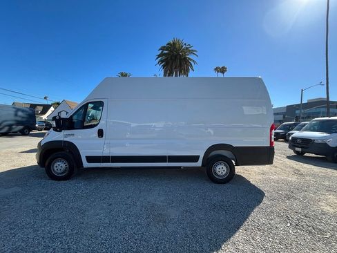 Used 2025 RAM ProMaster 3500 FWD image 10