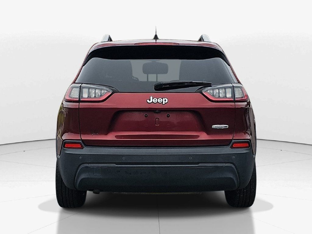 Used 2019 Jeep Cherokee Latitude Plus w/ Comfort/Convenience Group FWD image 7
