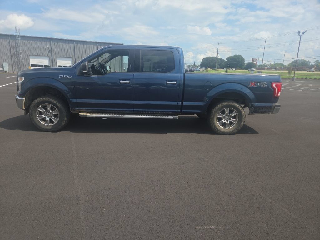 Used 2017 Ford F150 XLT w/ Equipment Group 302A Luxury AWD/4WD image 10
