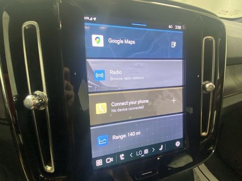 Certified 2023 Volvo C40 P8 Recharge Ultimate w/ Protection Package Premier image 17