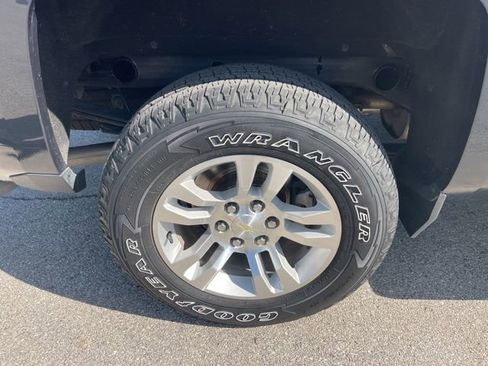 Used 2017 Chevrolet Silverado 1500 LT w/ All Star Edition AWD/4WD image 6
