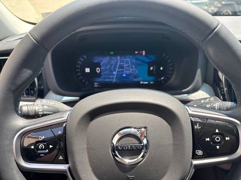 Used 2025 Volvo XC60 B5 Plus w/ Protection Package Premier AWD/4WD image 17