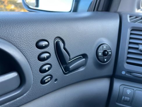 Used 2007 Kia Sedona EX w/ Luxury Pkg image 29