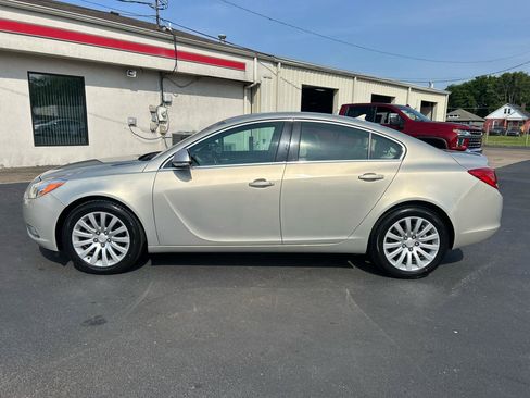 Used 2012 Buick Regal Leather FWD image 8