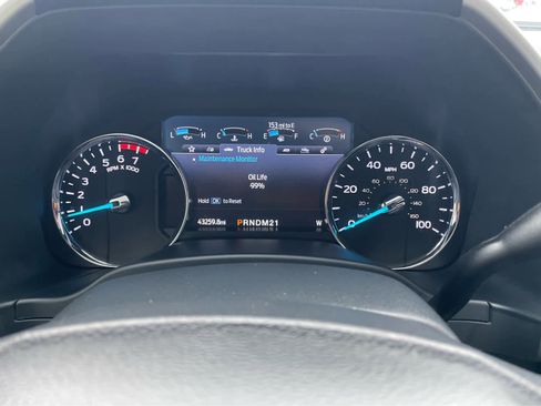 Used 2022 Ford F250 Lariat w/ Black Appearance Package image 20