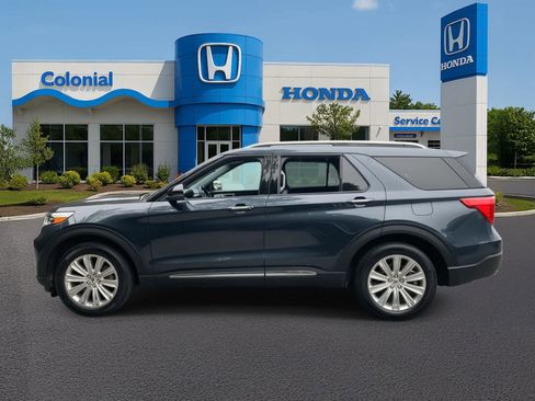 Used 2022 Ford Explorer Limited w/ Limited Technology Package image 3