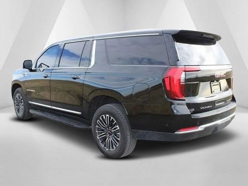 Used 2025 GMC Yukon XL Elevation image 5
