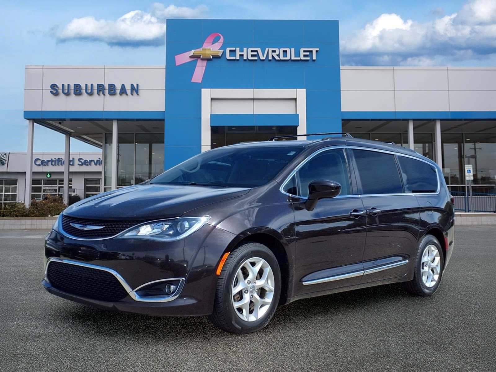 Used 2017 Chrysler Pacifica Touring-L w/ Tire & Wheel Group FWD 360° Tour