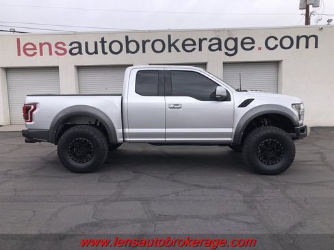 Used 2017 Ford F150 Raptor w/ Equipment Group 802A Luxury AWD/4WD image 1