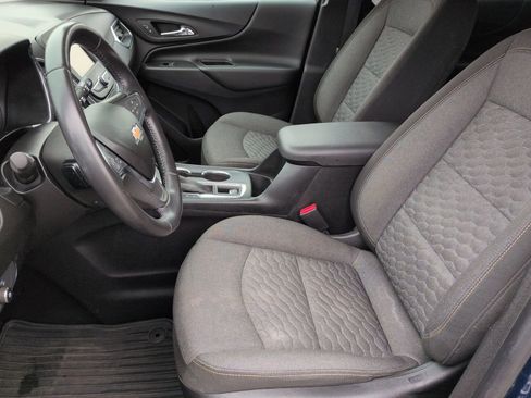 Used 2019 Chevrolet Equinox LT w/ Driver Convenience Package image 19
