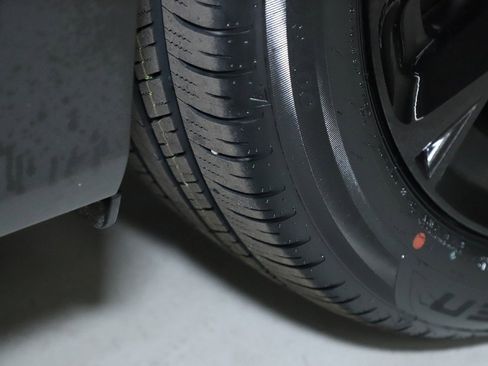 Certified 2025 MAZDA CX-90 Plug-In Hybrid w/Premium Sport image 40