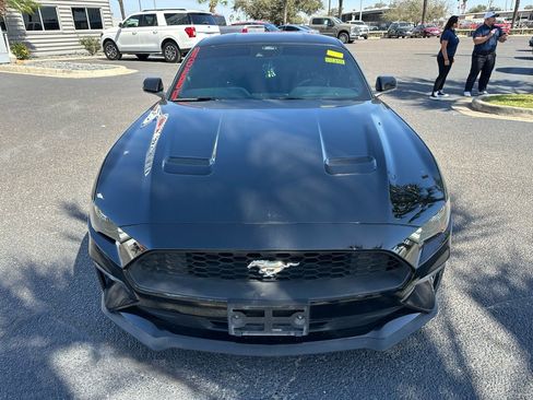 Used 2022 Ford Mustang Coupe image 9