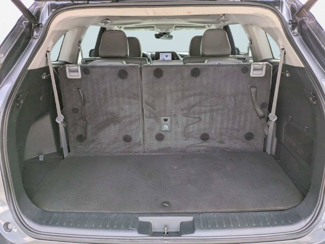 Used 2023 Toyota Highlander XLE FWD image 13