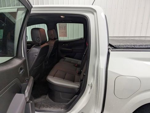 Used 2023 Chevrolet Colorado Z71 w/ Z71 Convenience Package 2 image 10