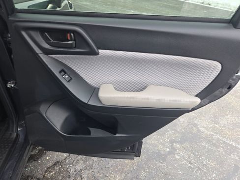 Used 2018 Subaru Forester 2.5i Premium image 8
