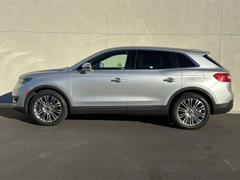 Used 2017 Lincoln MKX Reserve w/ Lincoln MKX Climate Package image 5