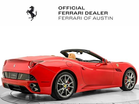 Certified 2010 Ferrari California RWD image 8