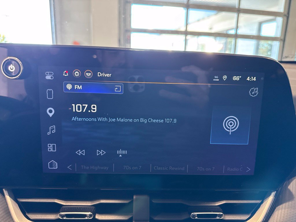 Used 2025 Chevrolet Equinox LT AWD/4WD image 26