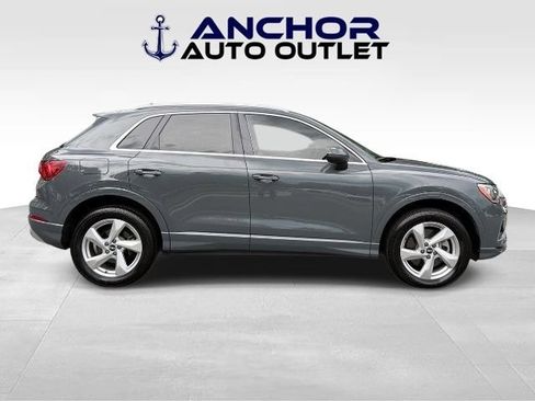 Used 2021 Audi Q3 2.0T Premium AWD/4WD image 9