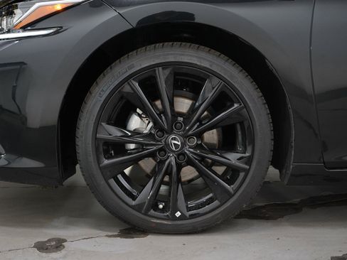 Used 2025 Lexus ES 300h FWD image 29