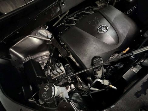 Used 2019 Toyota Highlander Limited Platinum image 35