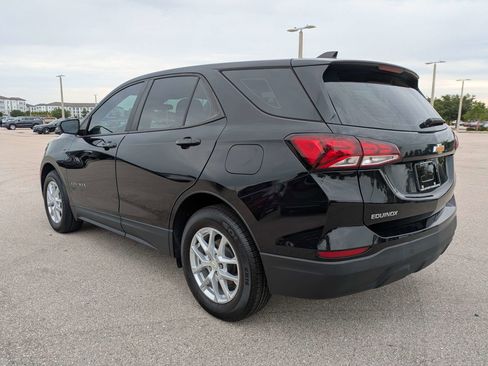 Used 2022 Chevrolet Equinox LS w/ LPO, Floor Liner Package FWD image 7