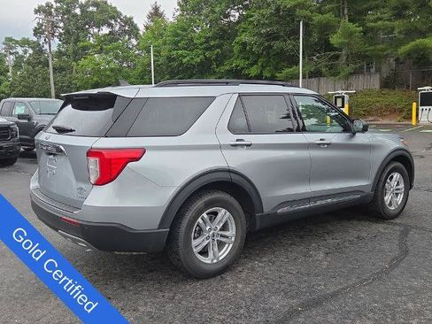 Certified 2022 Ford Explorer XLT w/ Equipment Group 202A AWD/4WD image 5