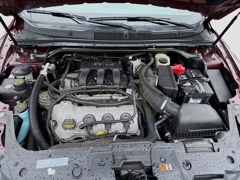 Used 2012 Ford Taurus SEL image 30