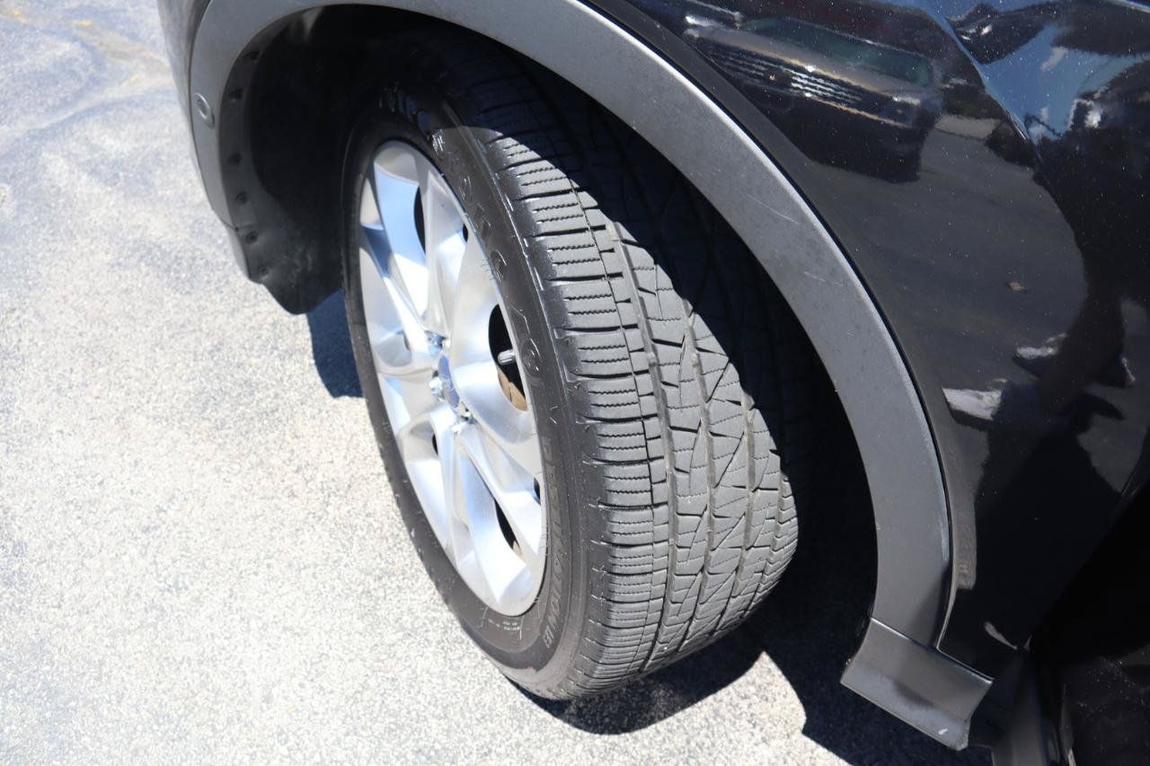 Used 2014 Ford Escape Titanium w/ Equipment Group 401A AWD/4WD image 20