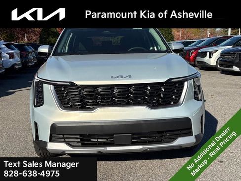 New 2026 Kia Sorento LX image 2