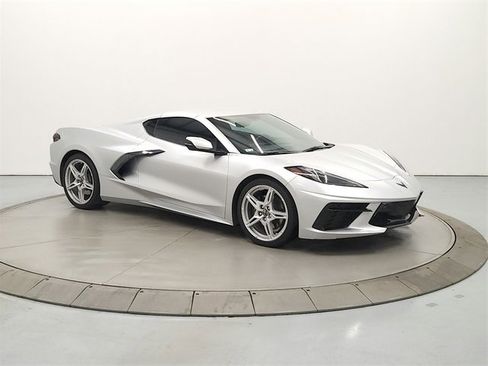 Used 2020 Chevrolet Corvette Stingray Preferred Cpe w/ 2LT Preferred Equipment Group image 8