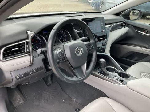 Used 2023 Toyota Camry SE FWD image 10