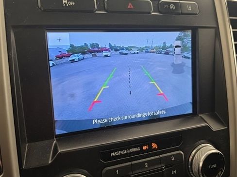 Used 2020 Ford F150 Lariat w/ Equipment Group 502A Luxury AWD/4WD image 20