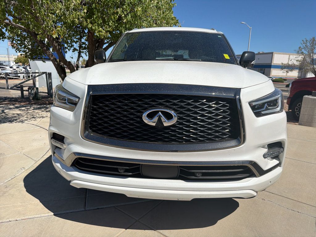 Used 2024 INFINITI QX80 Sensory AWD/4WD image 2