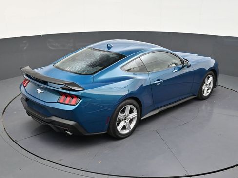 Used 2026 Ford Mustang Coupe RWD image 17