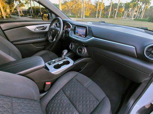 Used 2021 Chevrolet Blazer LT image 41