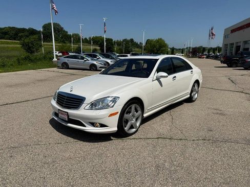 Used 2009 Mercedes-Benz S 550 4dr Sdn 5.5L V8 4MATIC image 2