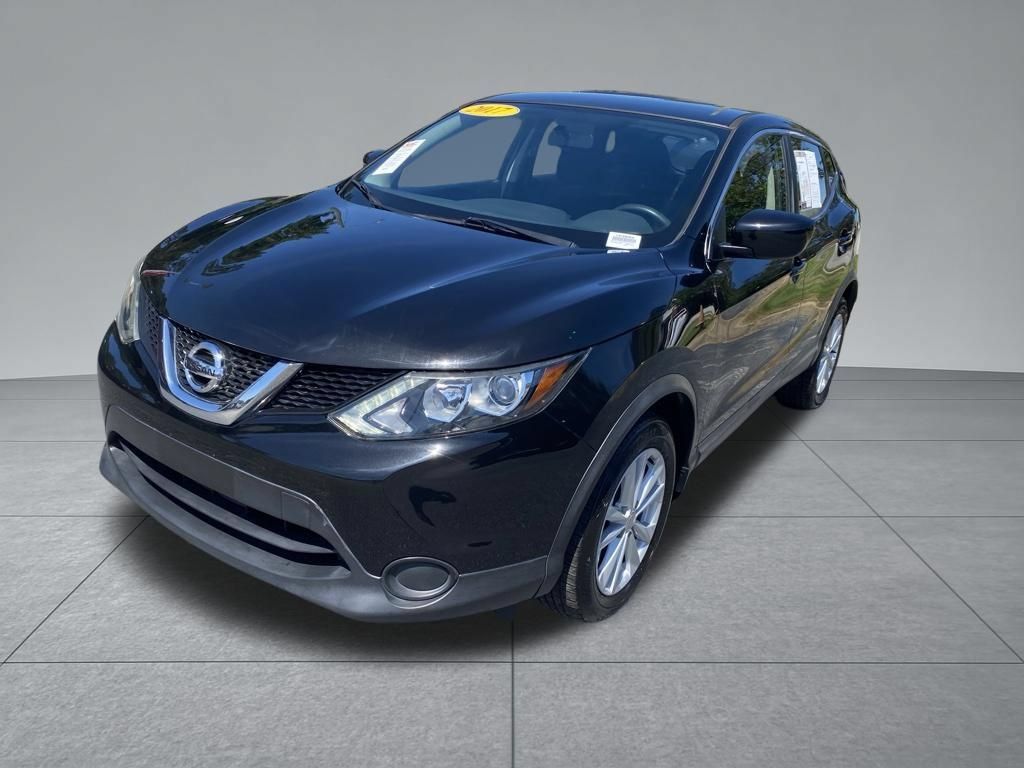 Used 2017 Nissan Rogue Sport S w/ S Appearance Package AWD/4WD image 2