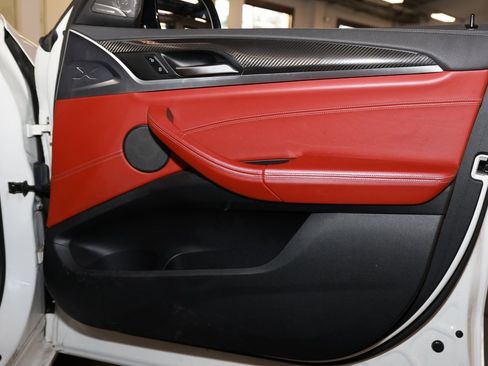 Used 2020 BMW X4 M Competition image 19