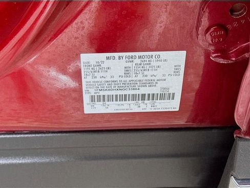 Certified 2022 Ford Explorer XLT w/ Equipment Group 202A image 32