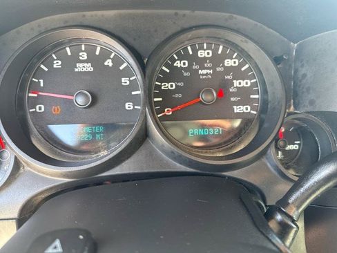 Used 2011 GMC Sierra 1500 W/T RWD image 11
