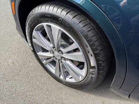 Used 2025 Cadillac XT6 Premium Luxury image 13