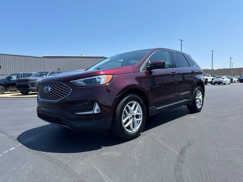 Used 2023 Ford Edge SEL w/ Convenience Package AWD/4WD image 3